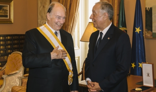 President Marcelo Rebelo de Sousa of Portugal presented the Aga Khan with the Gra-cruz da ordem de Liberdade  2017-07-20